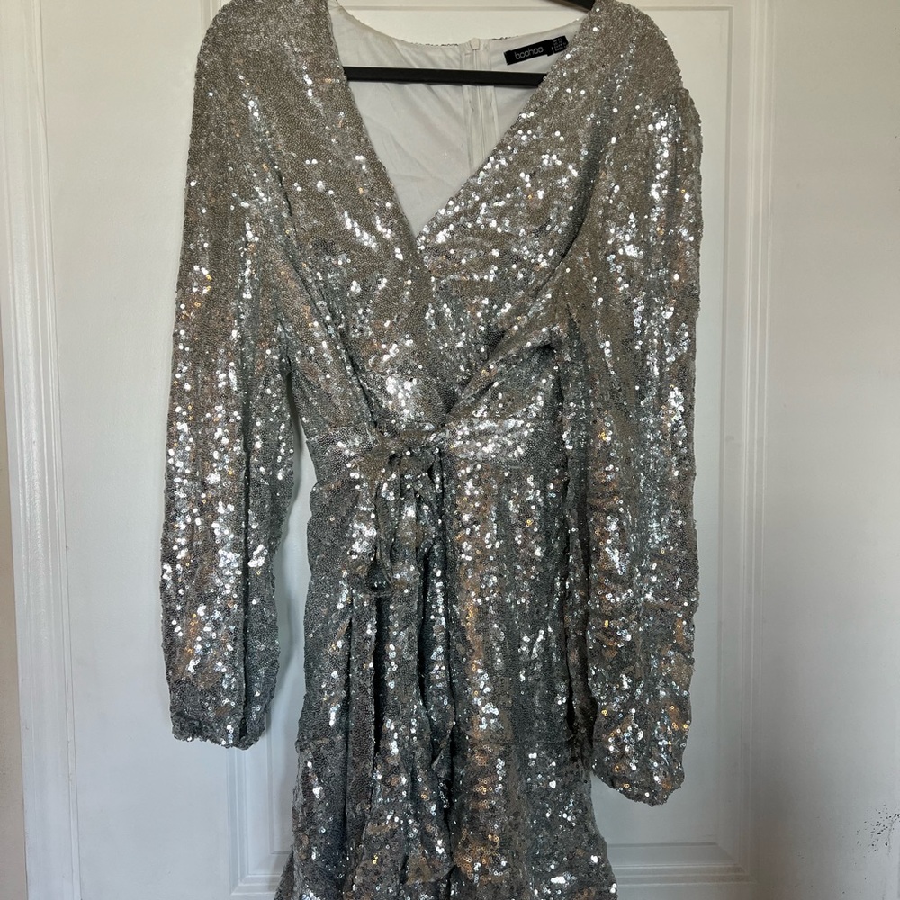 Boohoo dress